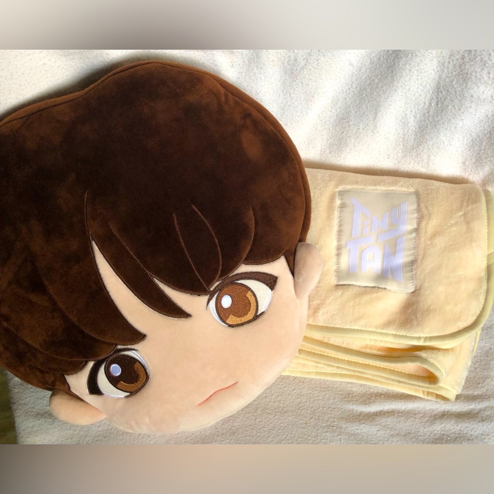BTS Tiny Tan Face Cushion / Pyjama bag / Pillow with Throw Blanket.